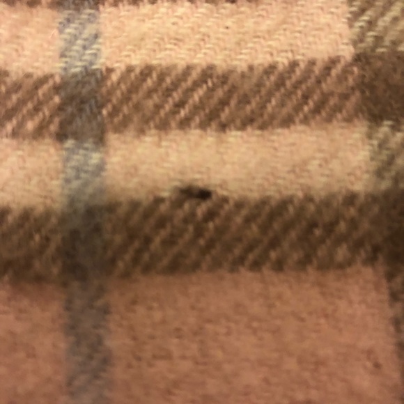 ❄️ Burberry Cashmere Scarf - Picture 8 of 8